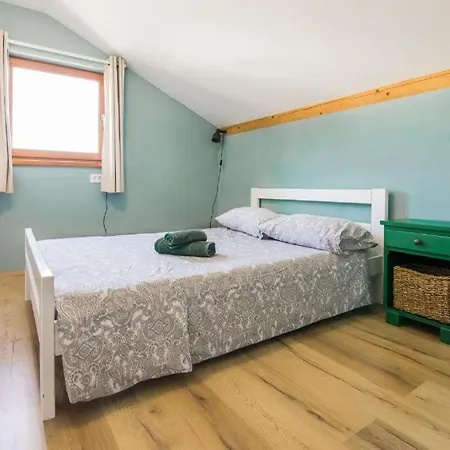 Apartment Duplex *